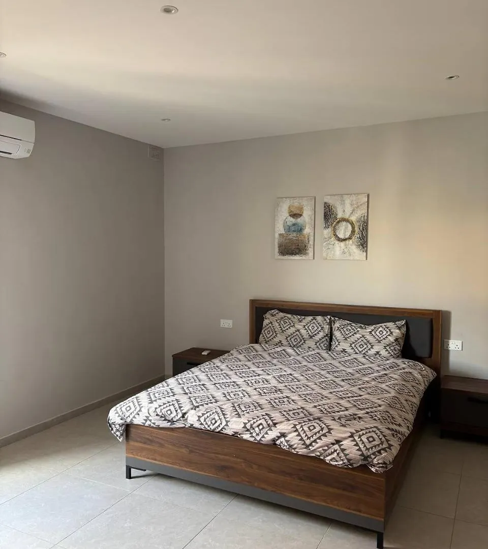 Stunning City-Center 3Br Sliema