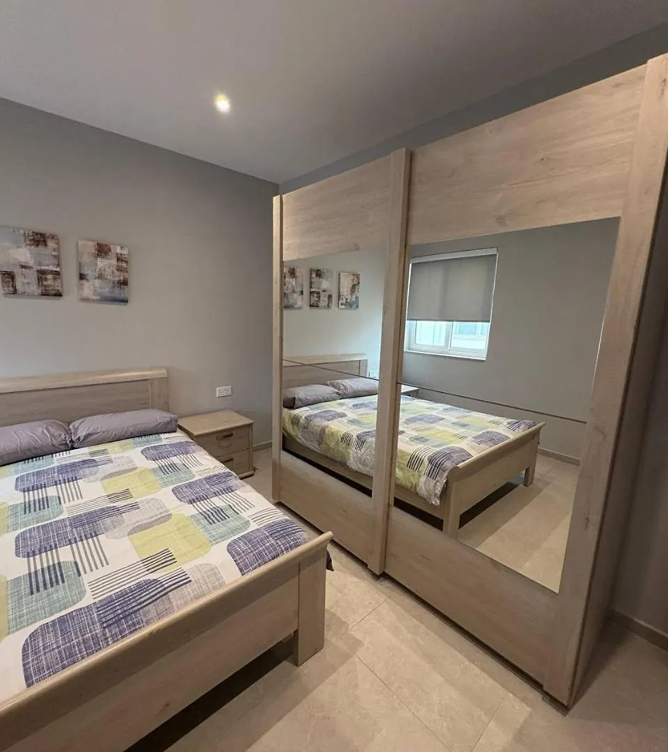 Apartment Stunning City-Center 3Br Sliema