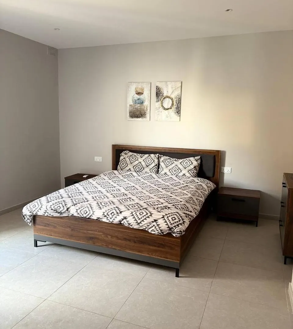 Stunning City-Center 3Br Sliema Apartment