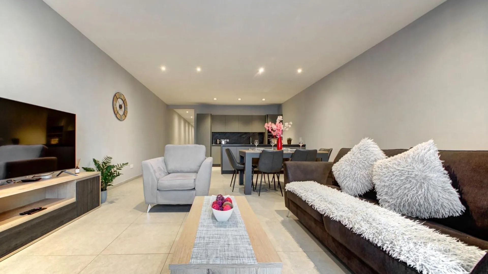 Stunning City-Center 3Br Sliema