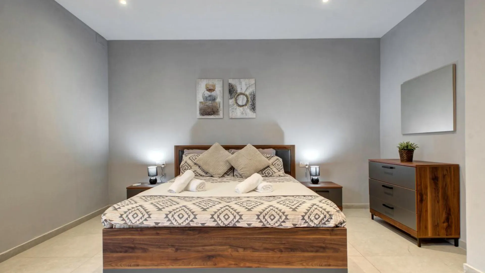 Apartment Stunning City-Center 3Br Sliema