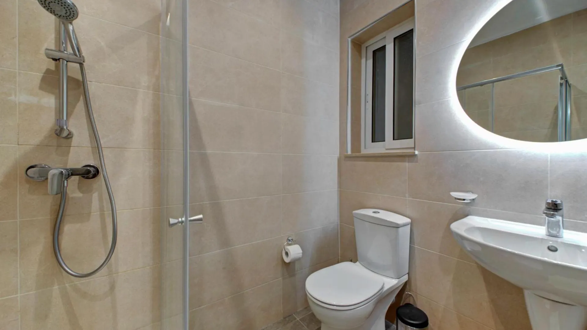 Apartment Stunning City-Center 3Br Sliema Malta
