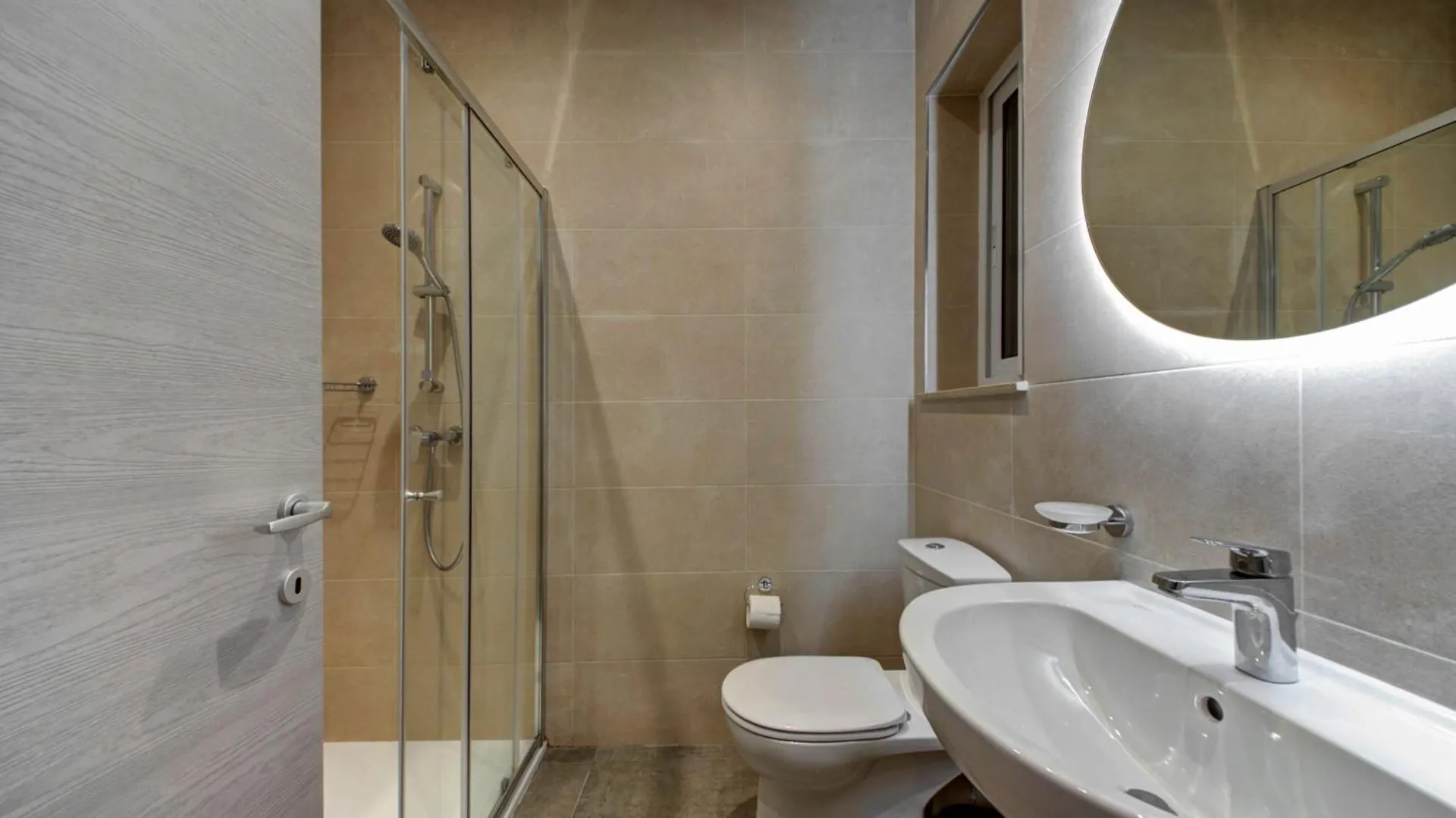 Apartment Stunning City-Center 3Br Sliema