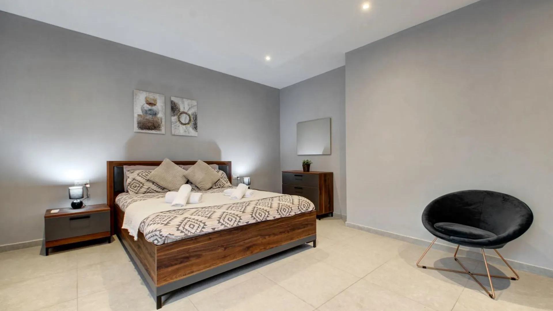 Apartment Stunning City-Center 3Br Sliema Malta
